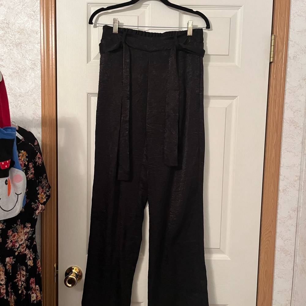 Thin dress pants